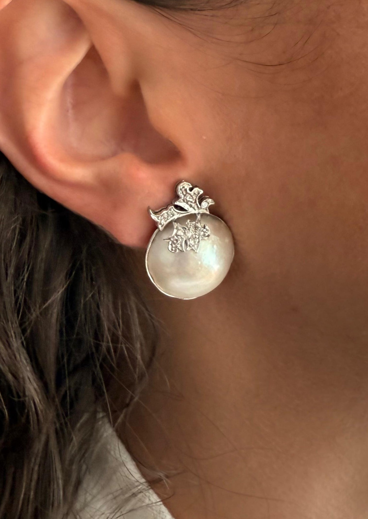 Aretes Vintage Medias Perlas y Diamantes