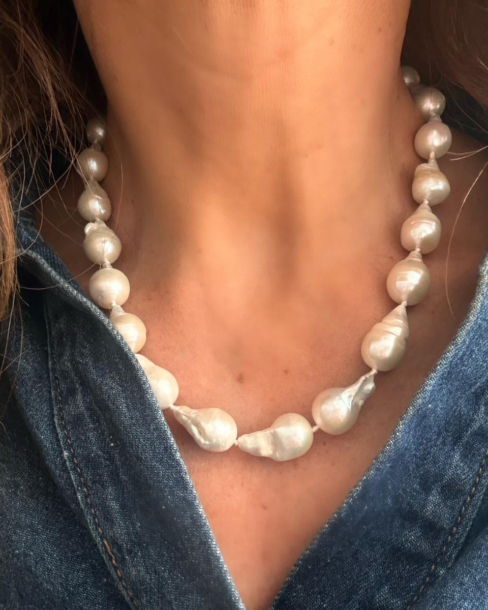 Collar de Perlas Barrocas de Agua Dulce