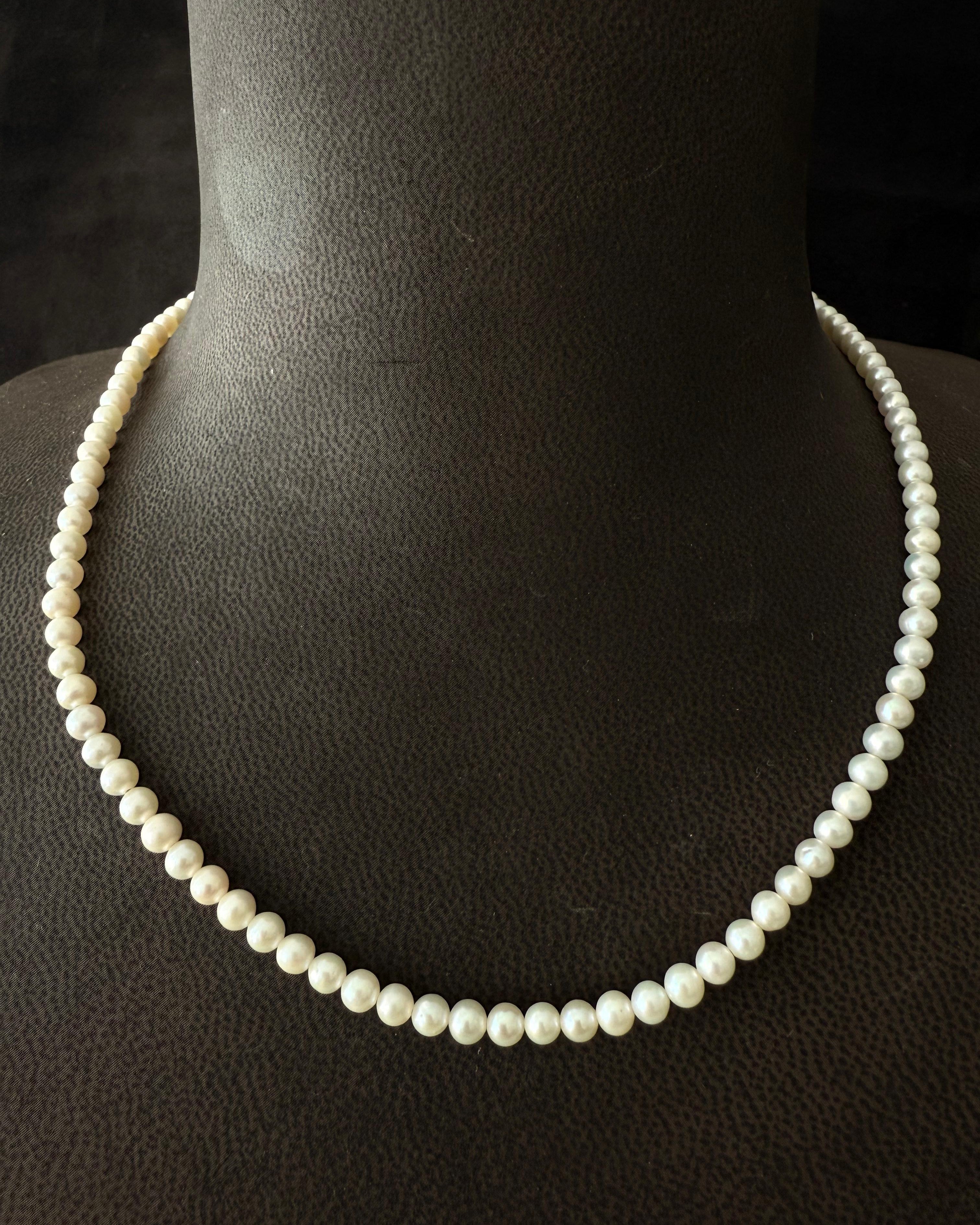 Collar de Perlas de Agua Dulce