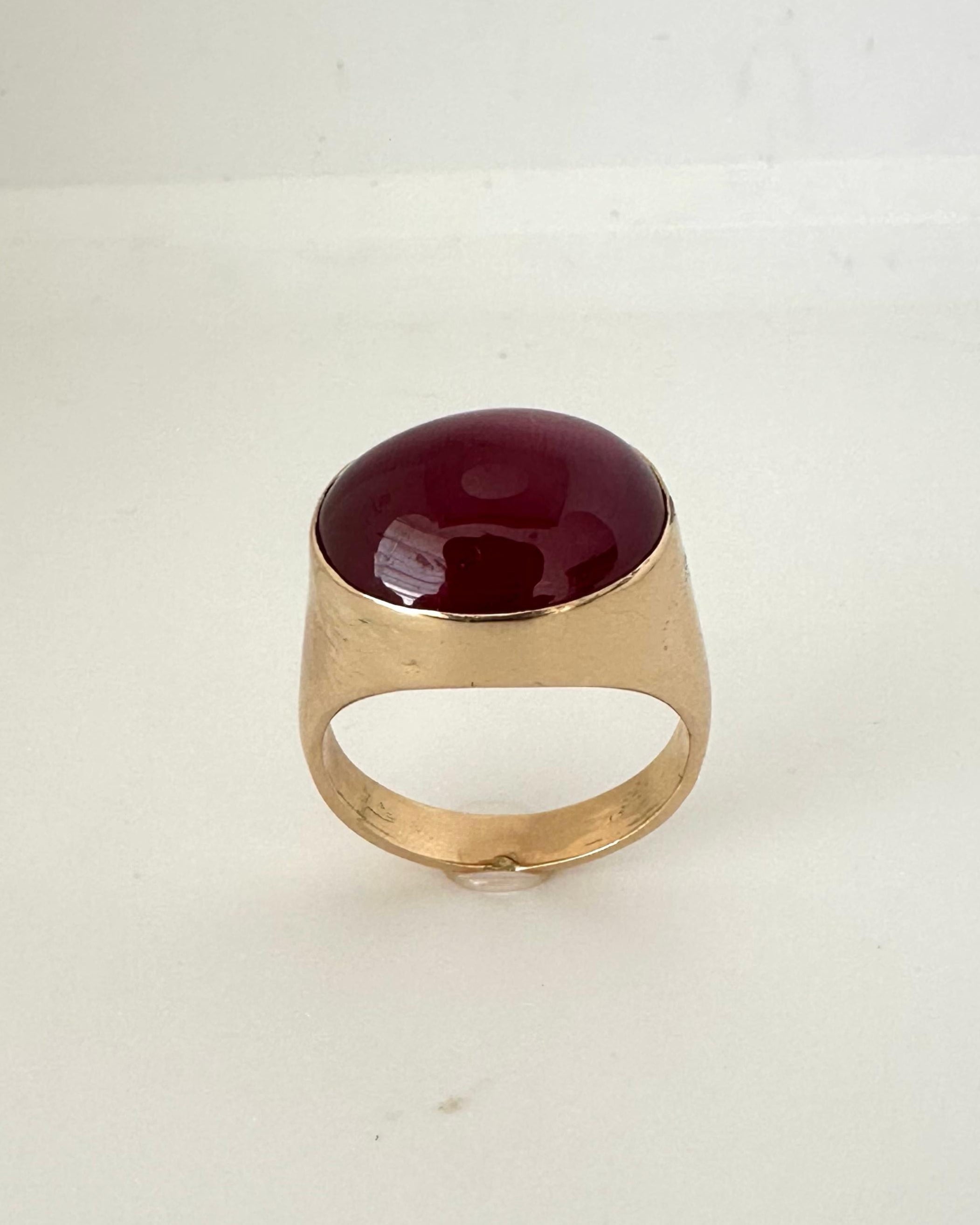 Anillo de Rubí