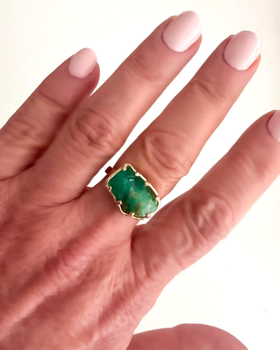 Anillo de Esmeralda en Bruto en Oro