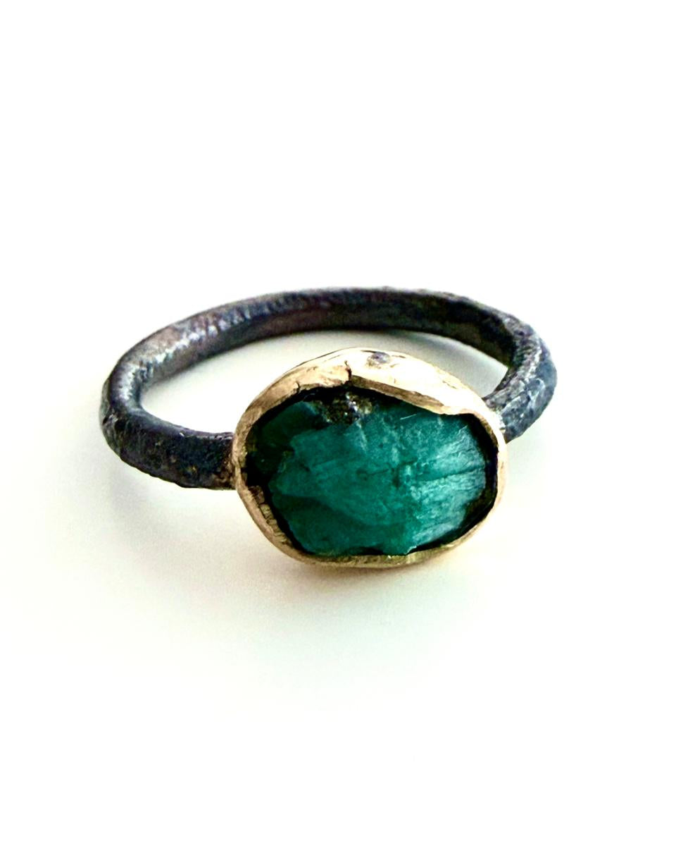 Anillo Esmeralda en Bruto Oro y Plata