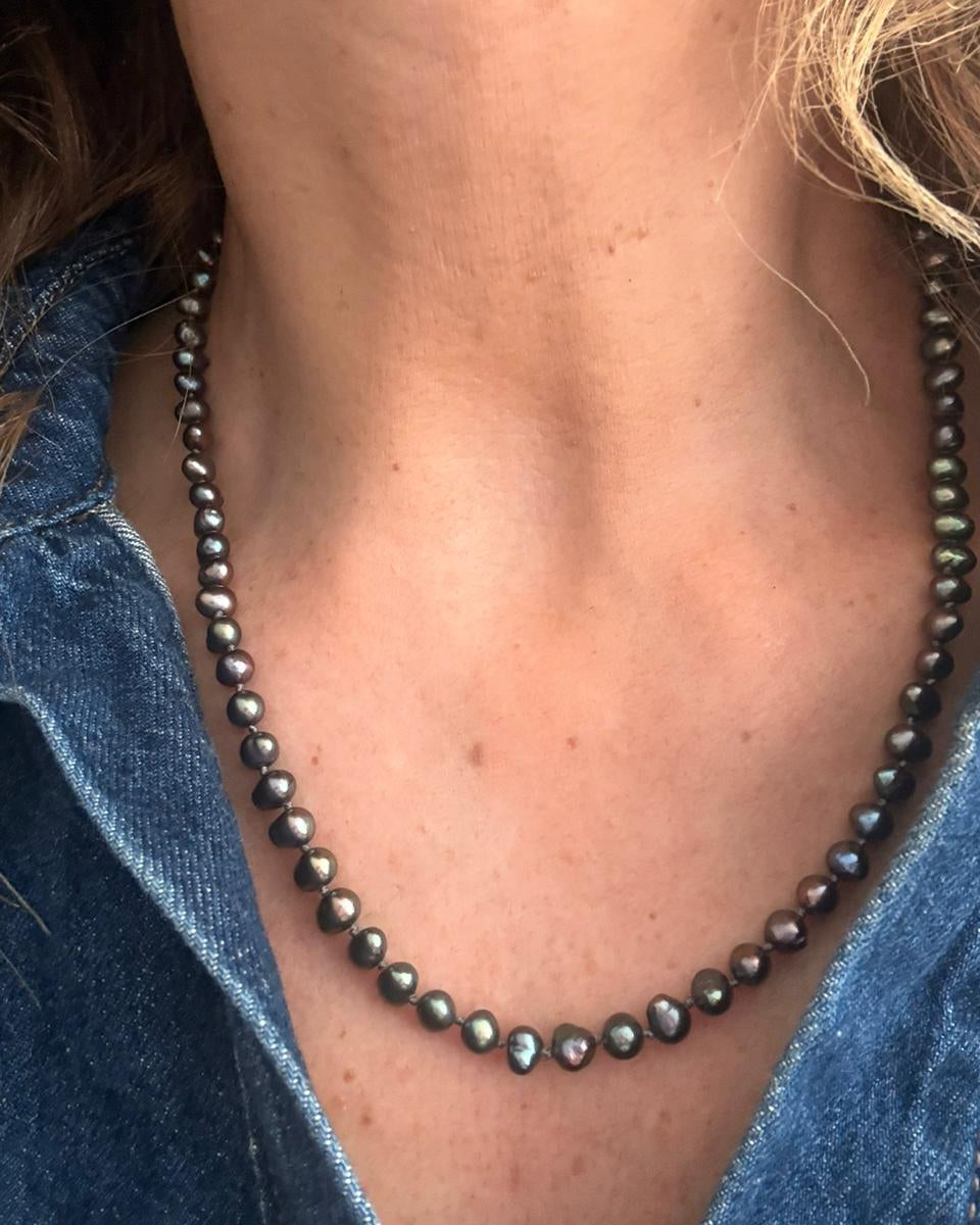 Collar de Perla de Agua Dulce Gris