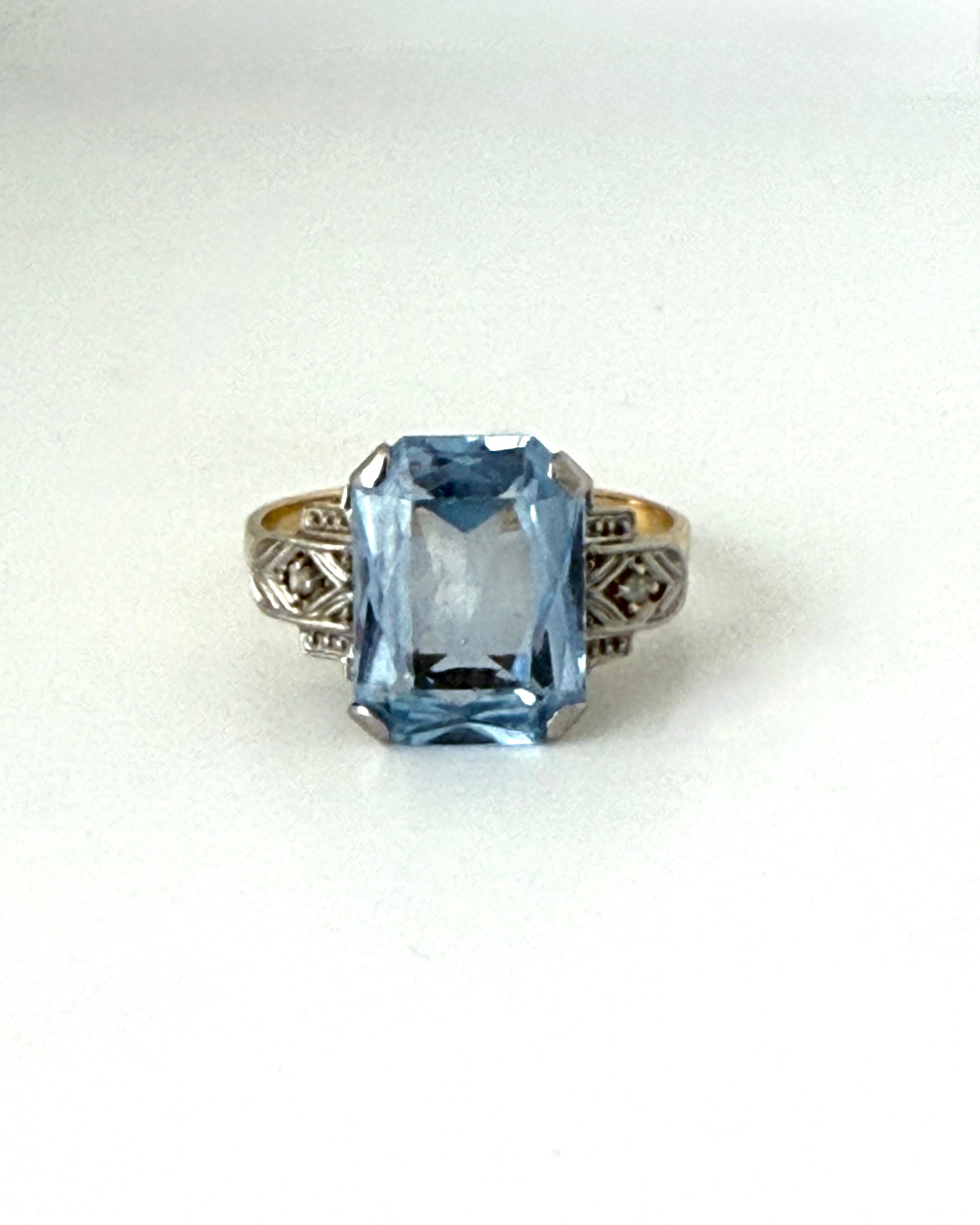 Anillo Antiguo Cianita y Diamantes