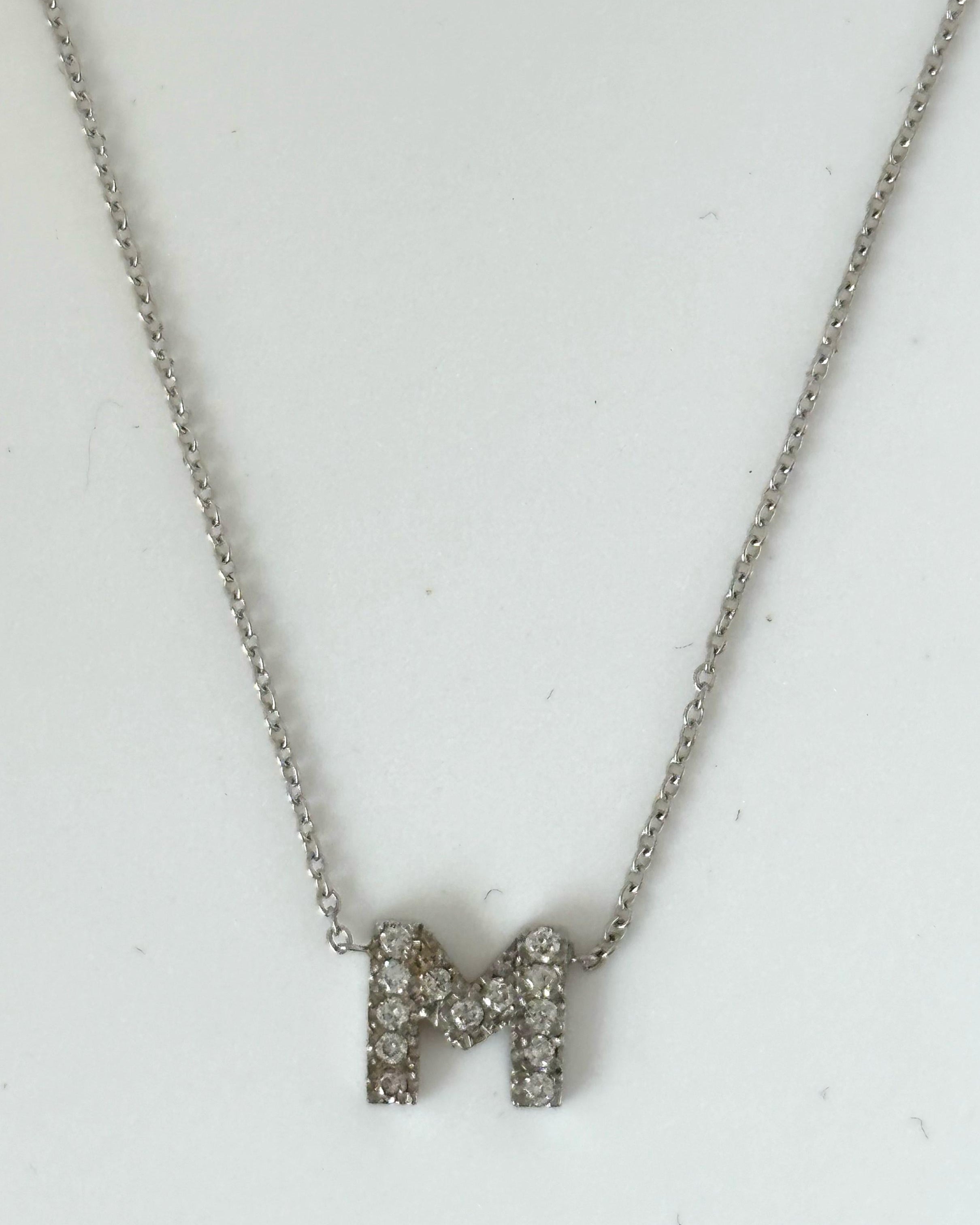 Collar Inicial de Diamantes