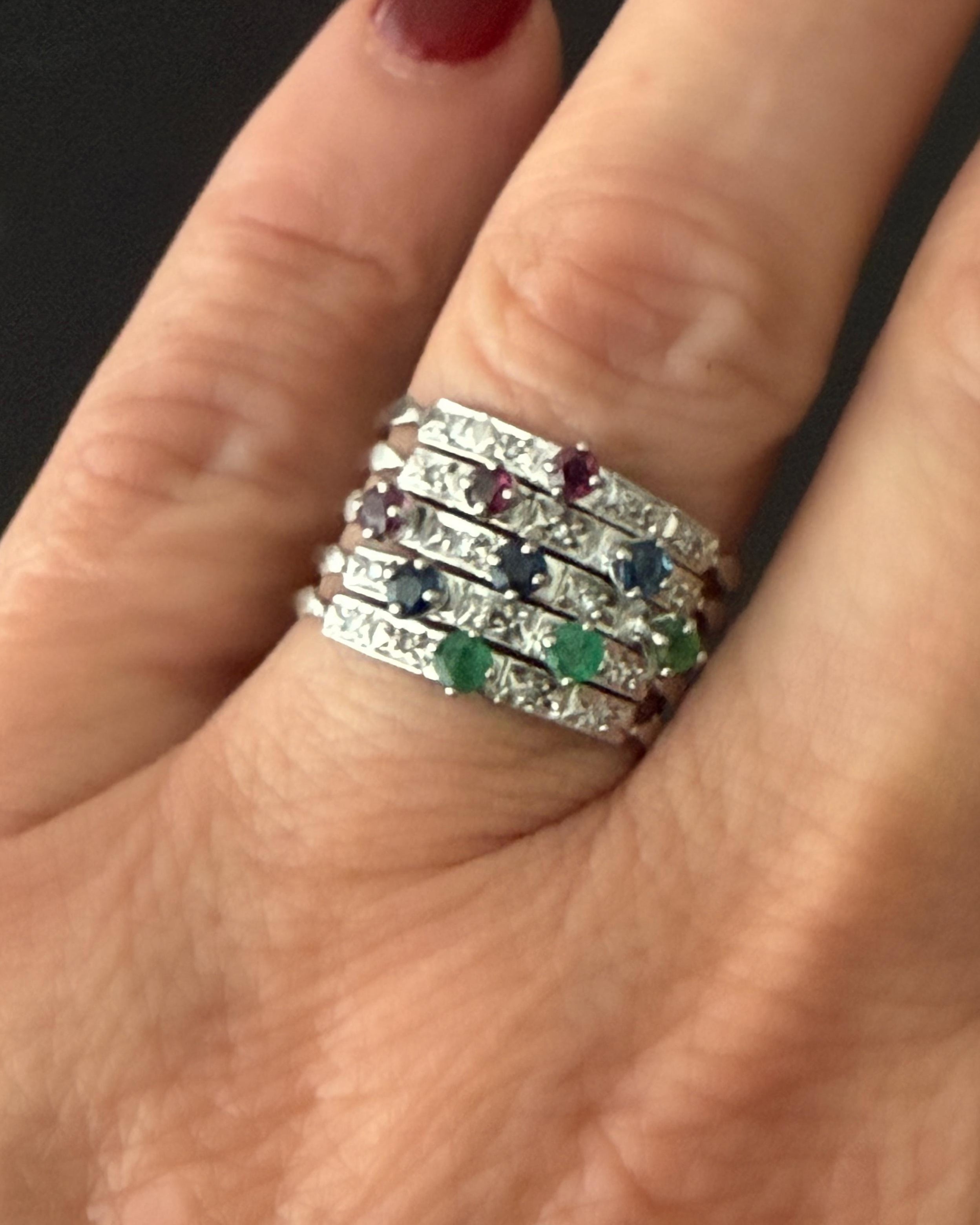 Multi Anillo Vintage: Diamantes, Zafiros, Rubíes y Esmeraldas