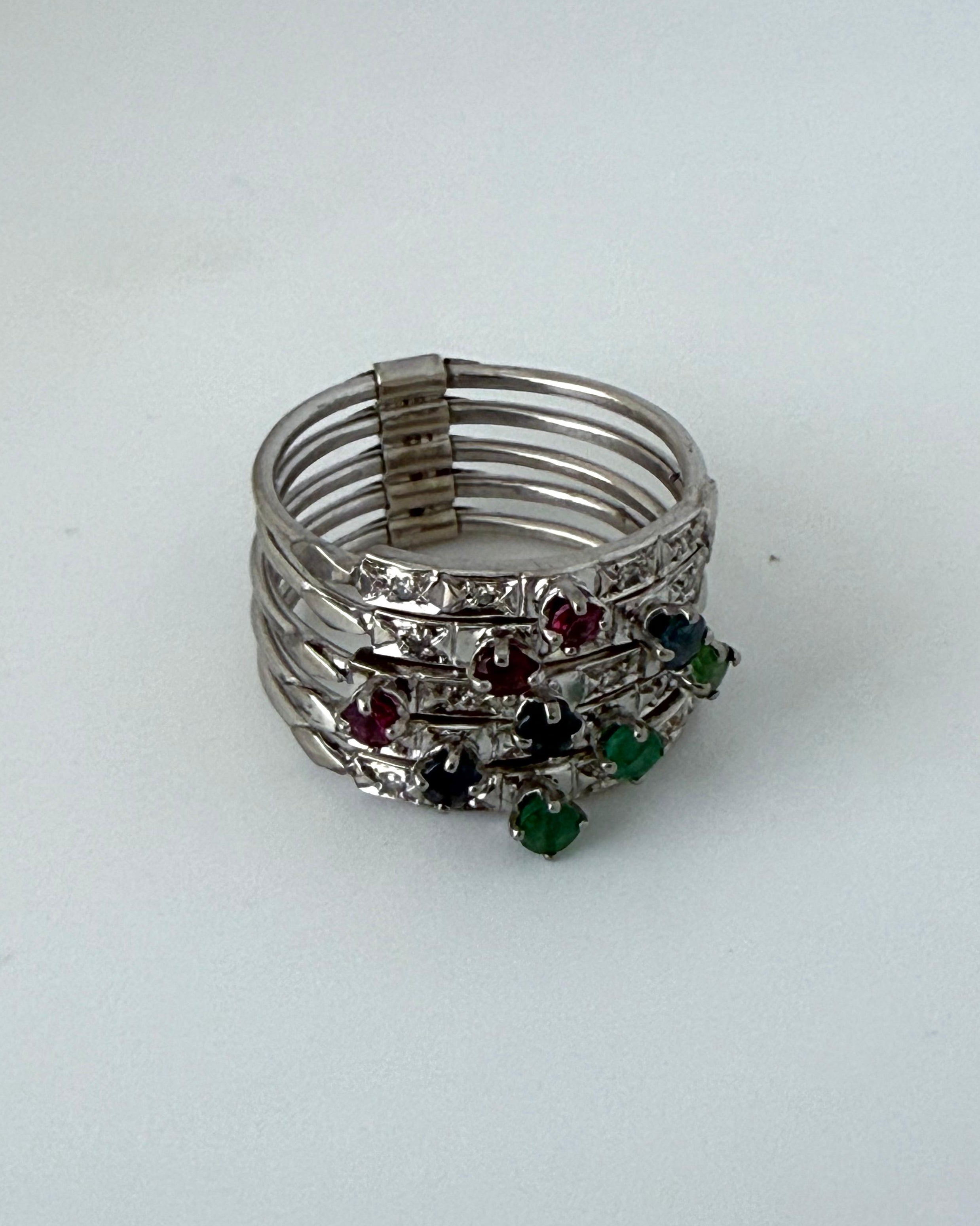 Multi Anillo Vintage: Diamantes, Zafiros, Rubíes y Esmeraldas